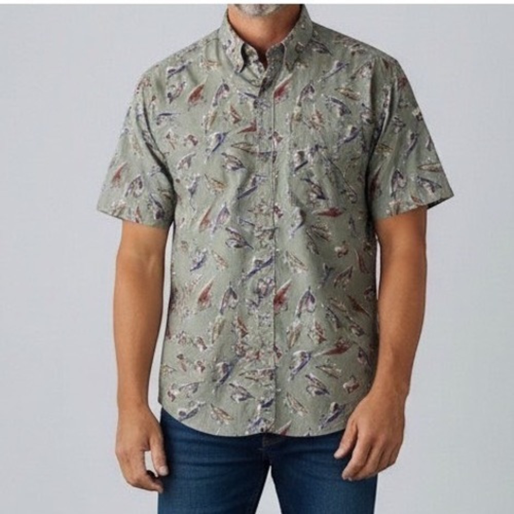 Vintage Columbia Button Down Shirt Mens L Green Fishing Lure Print Short Sleeve